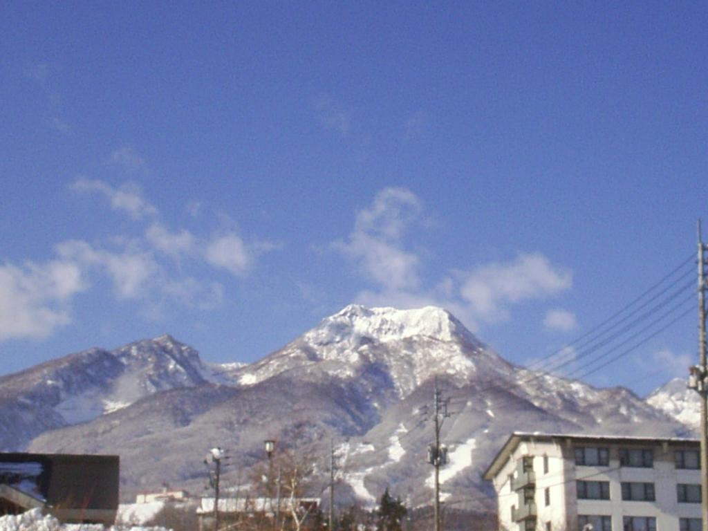 Akakura Yours Inn Myoko Exteriér fotografie