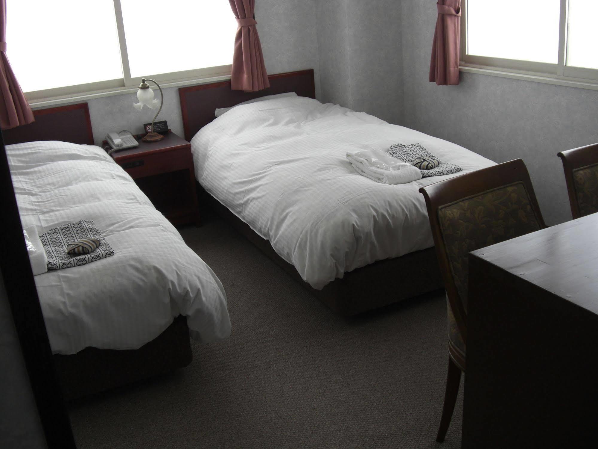 Akakura Yours Inn Myoko Exteriér fotografie